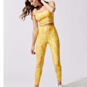 CARBON38 Women’s M Printed High Rise 7/8 Legging Kumquat Snake Yellow